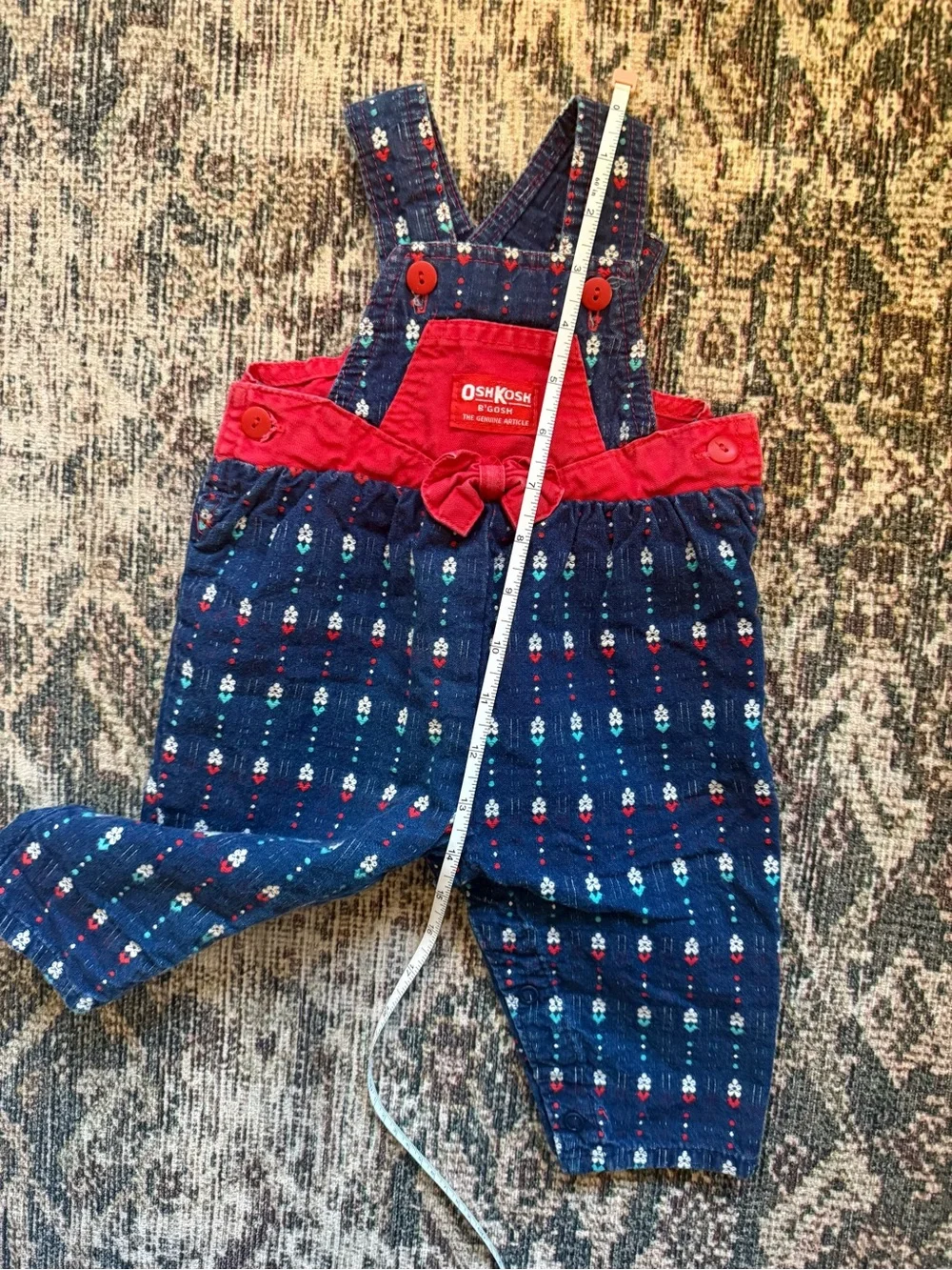 Vintage Oshkosh girls size 6-9 mo overalls with AOP of flowers and hearts